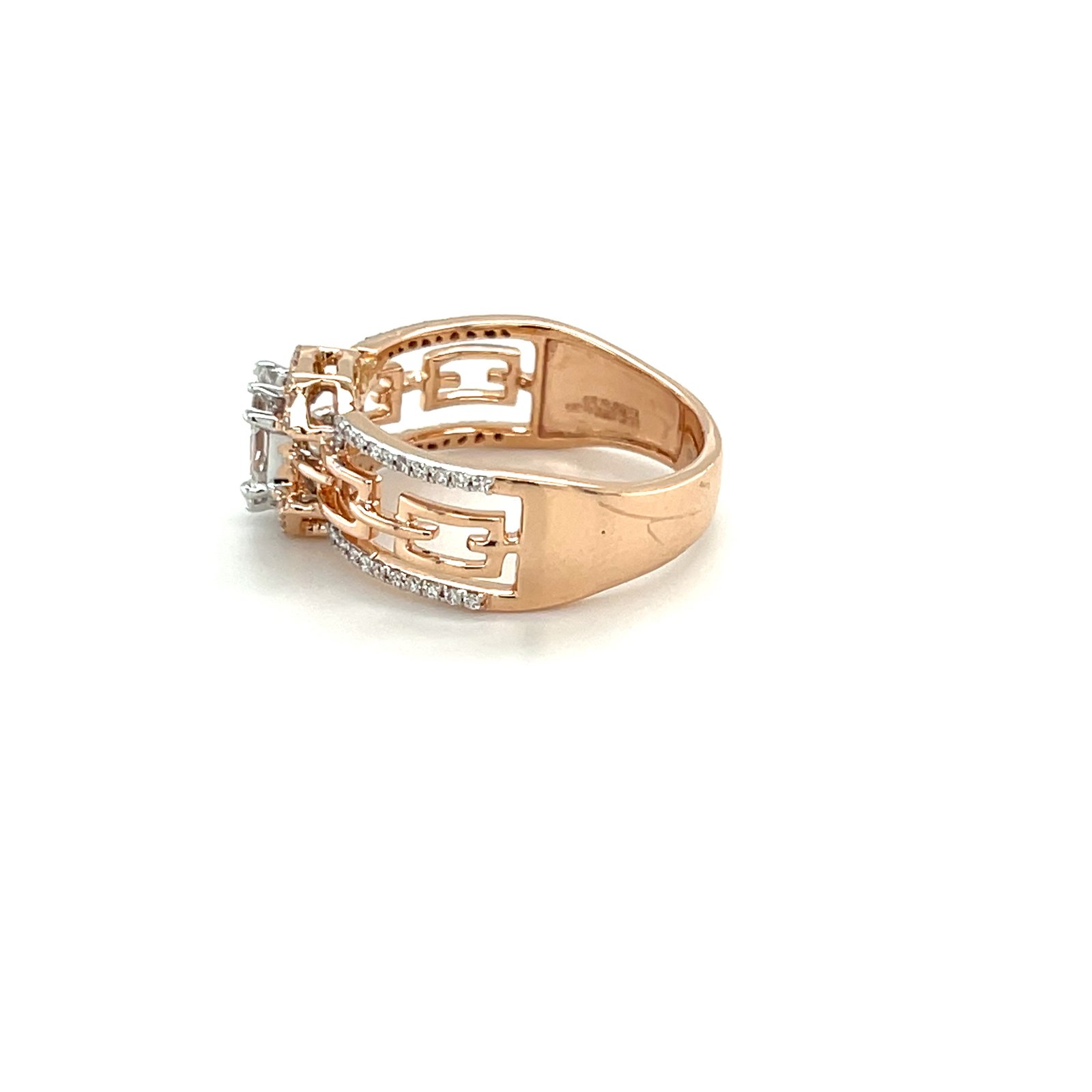 18K Rose Gold Emerald-Shape Cluster Diamond Ring with Link Split Shank — IGI Certified (LR00585)