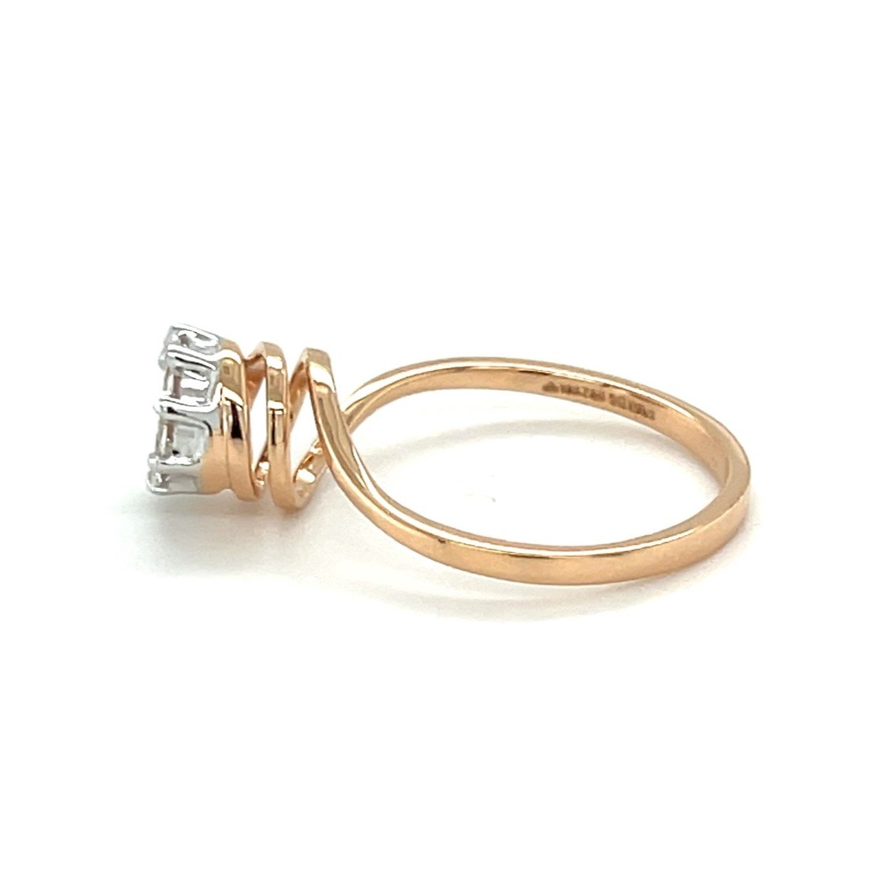 Eva Cut Diamond Classic Engagement Ring for Solitaire Look