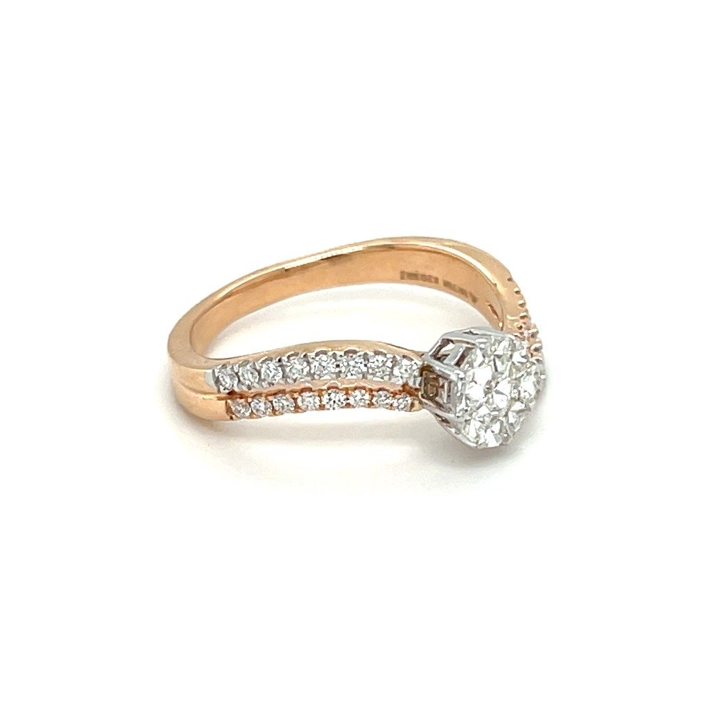 Eva Round With Wave design Diamond Ring