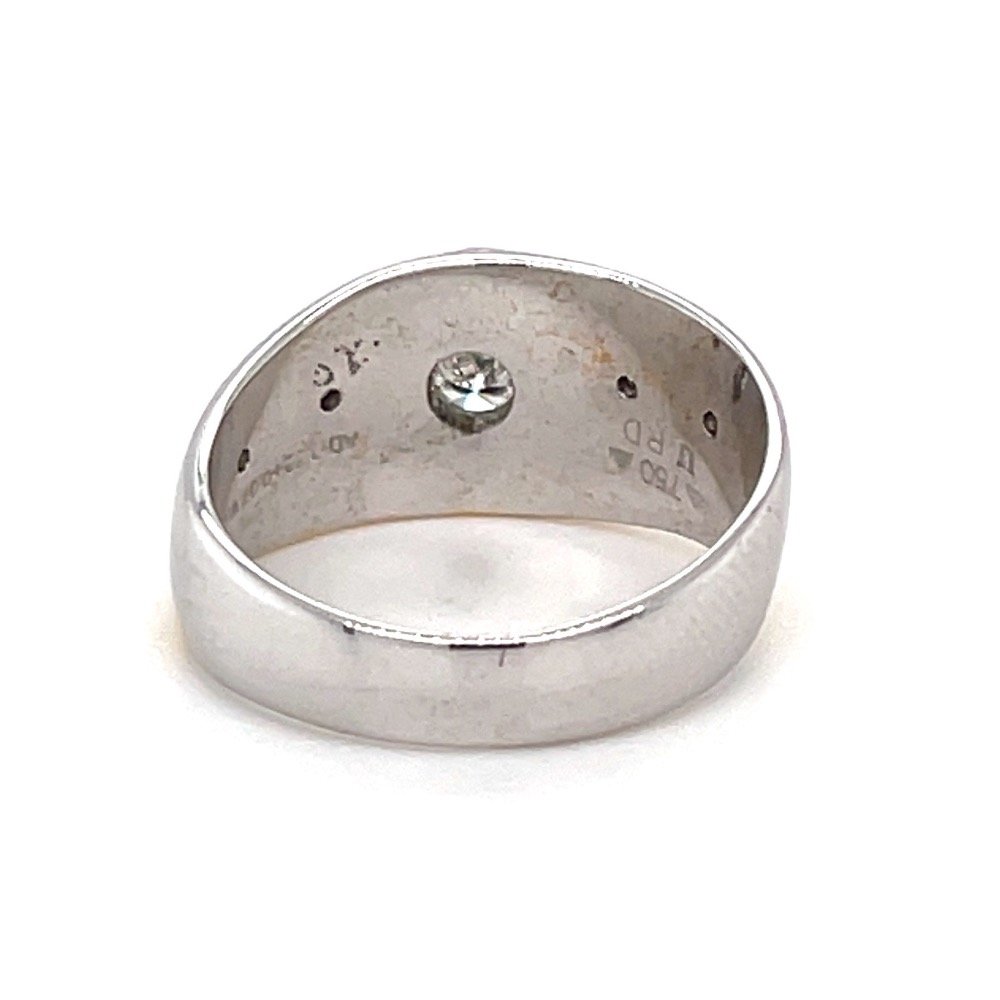 Solitaire Band ring in White Gold