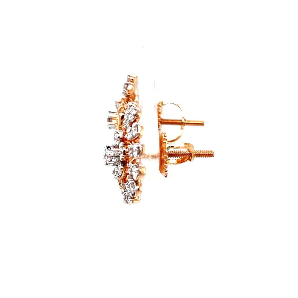 Asymmetrical diamond stud in 18k rose gold