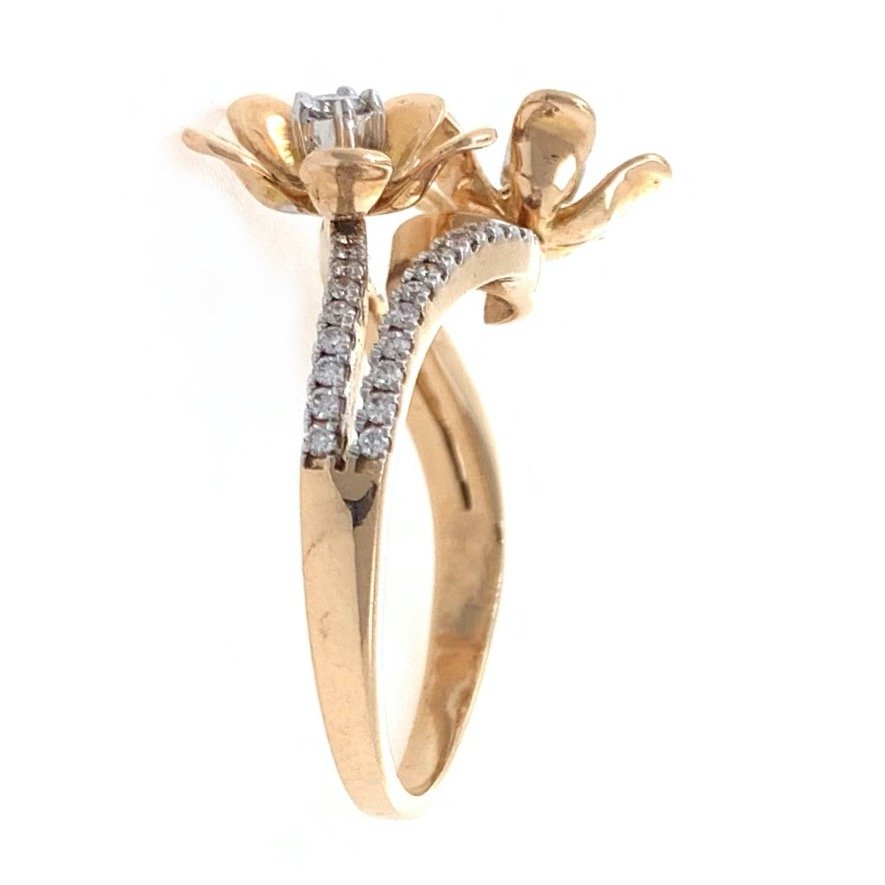 18kt / 750 rose gold two flower daily wear diamond ring 8lr170