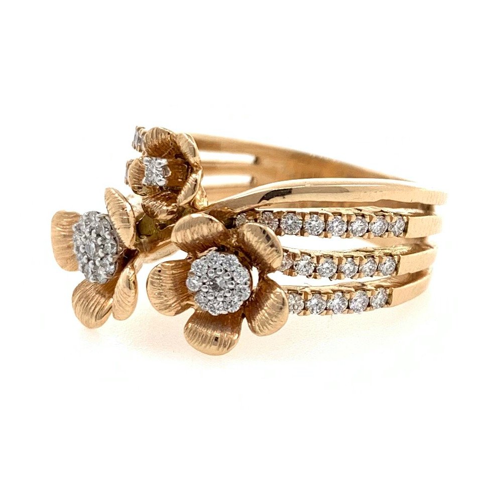 18kt / 750 rose gold flower design occasional diamond ladies ring 8lr98