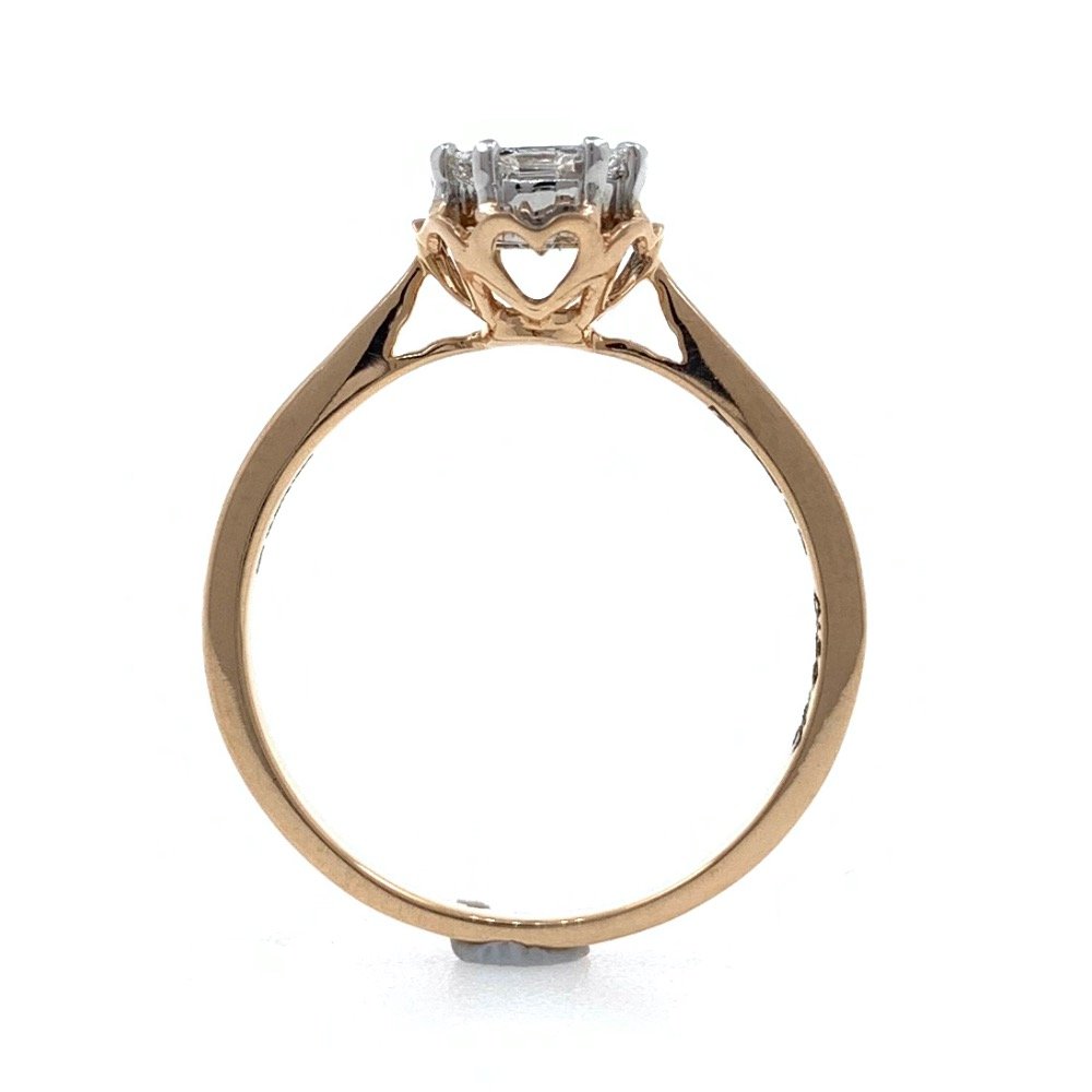 Beautiful engagement ring in modified cut diamonds studded in 18k rose gold - 0.39 carats - 2.440 Grams - 0lr29