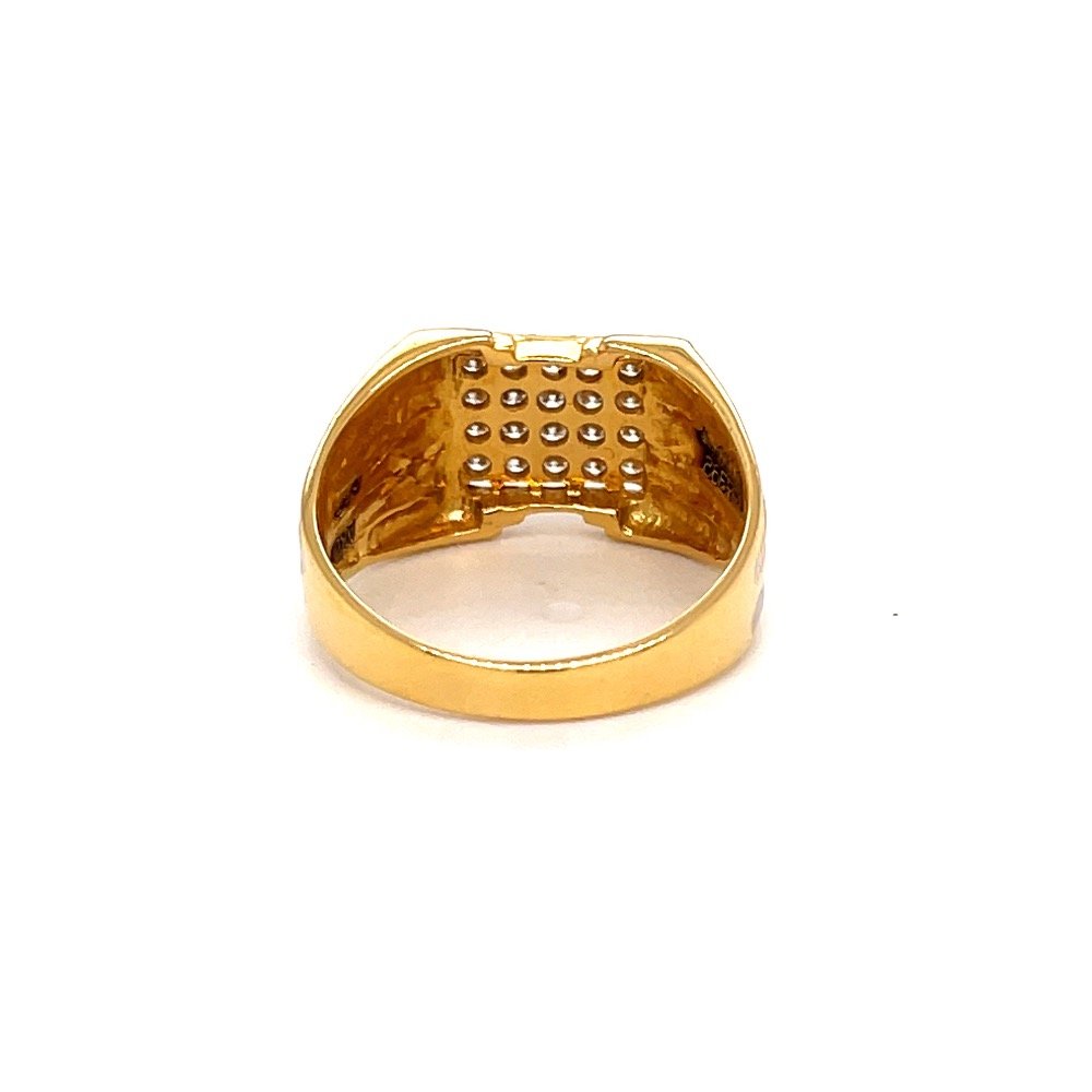 Traditional Mens Diamond Ring in 18 Karat Yellow Gold