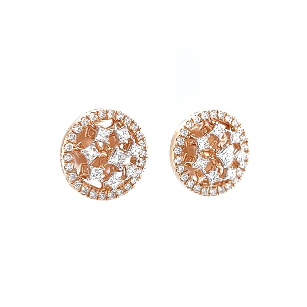 Star shaped diamond stud with a round bracket with princess cut