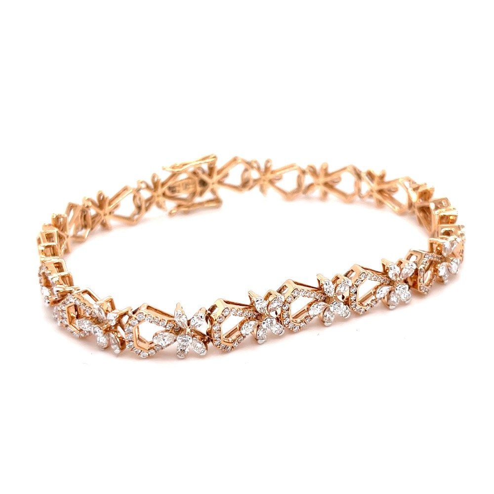 Hermoso Flexible Tennis Bracelet in Diamonds for Evening Wear