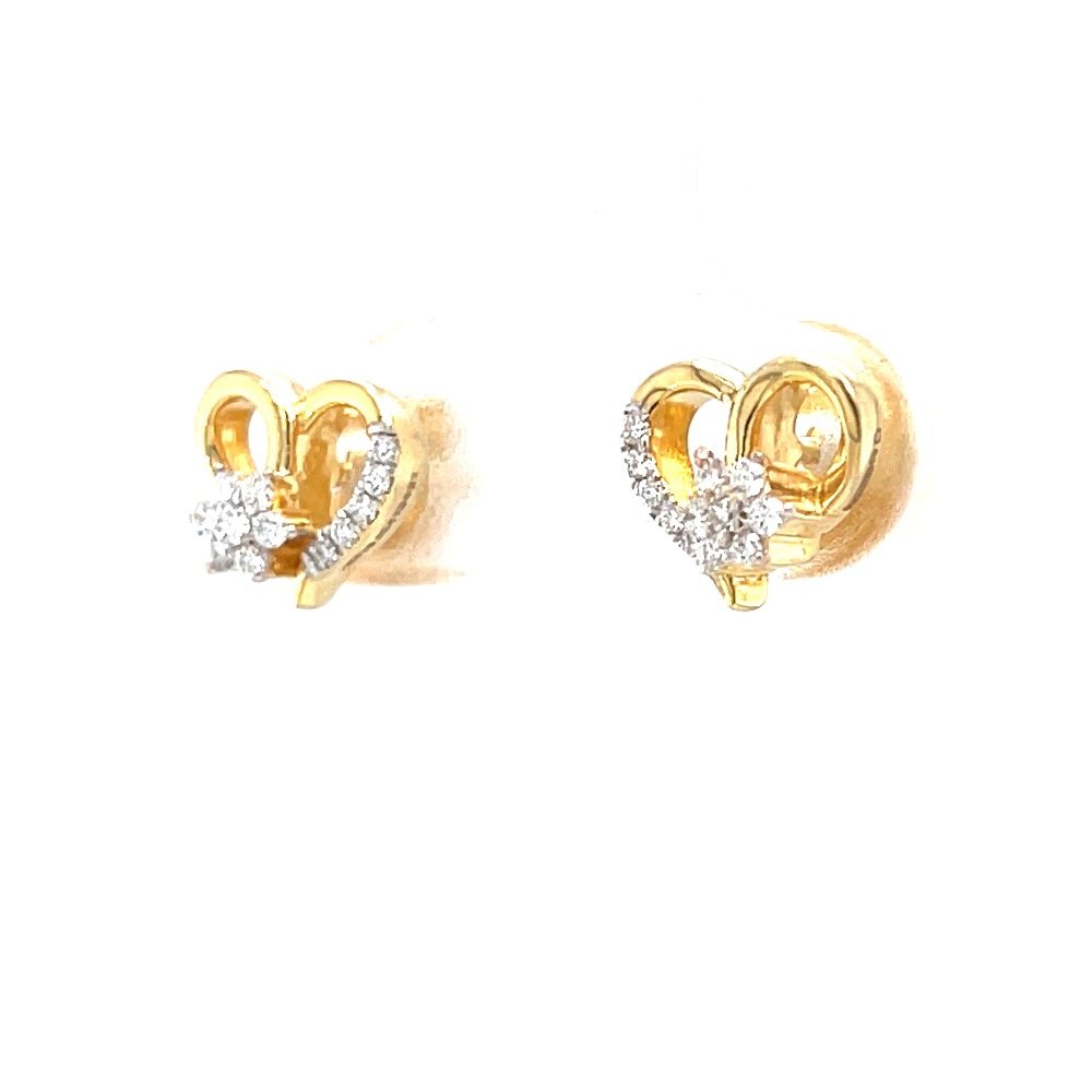 Schön little heart diamond stud in 18k yellow gold