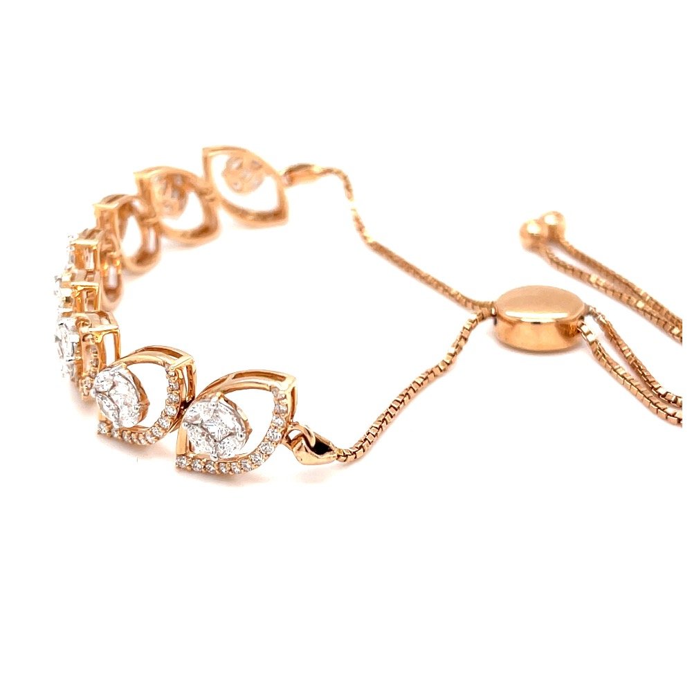 Adjustable tennis bracelet with pressure set in the centre