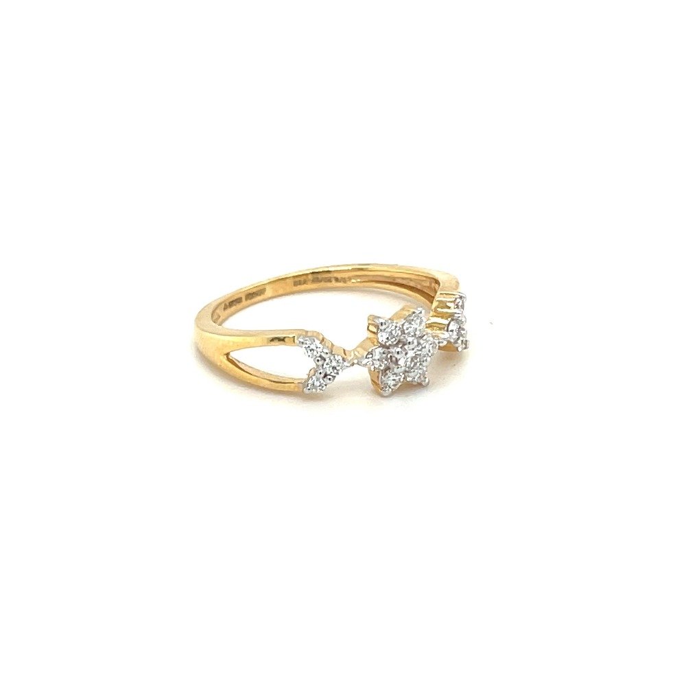 Royale Floral Diamond Ring for Everyday Wear