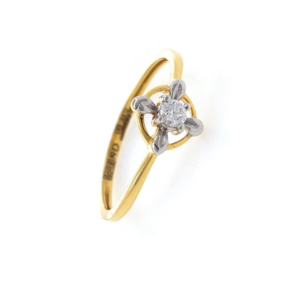Solitaire Diamond Ring for Everyday...