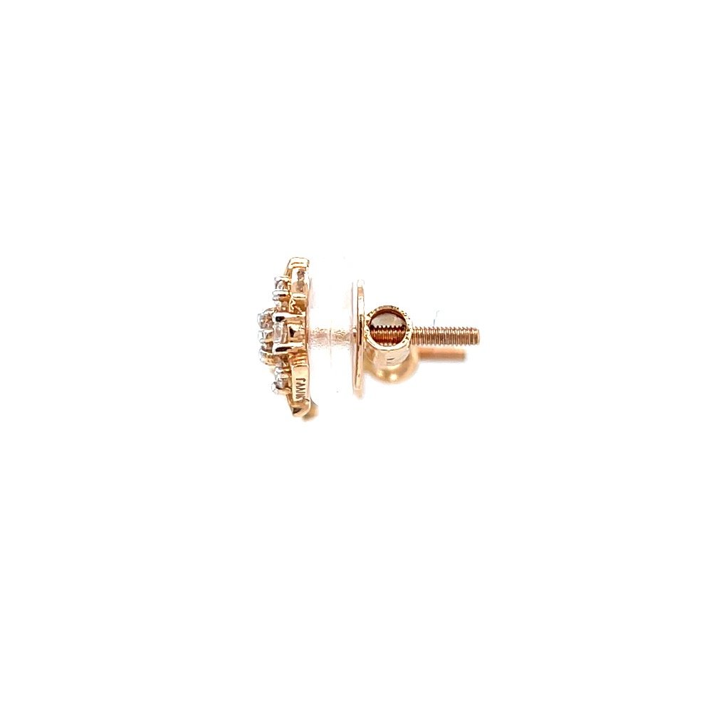 Seven diamond star stud with pizza shape design in rose gold