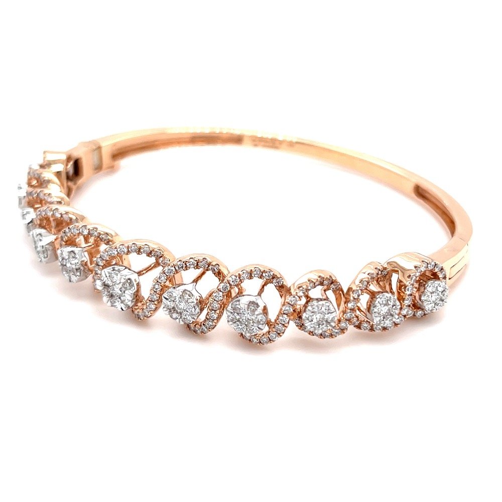 Atemberaubend Diamond Bracelet in a Swirling Design