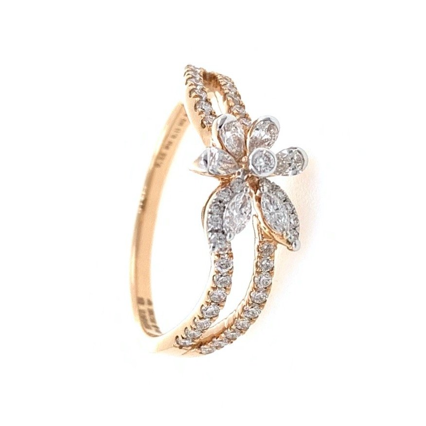 Flower & Petal Design Diamond Ring...