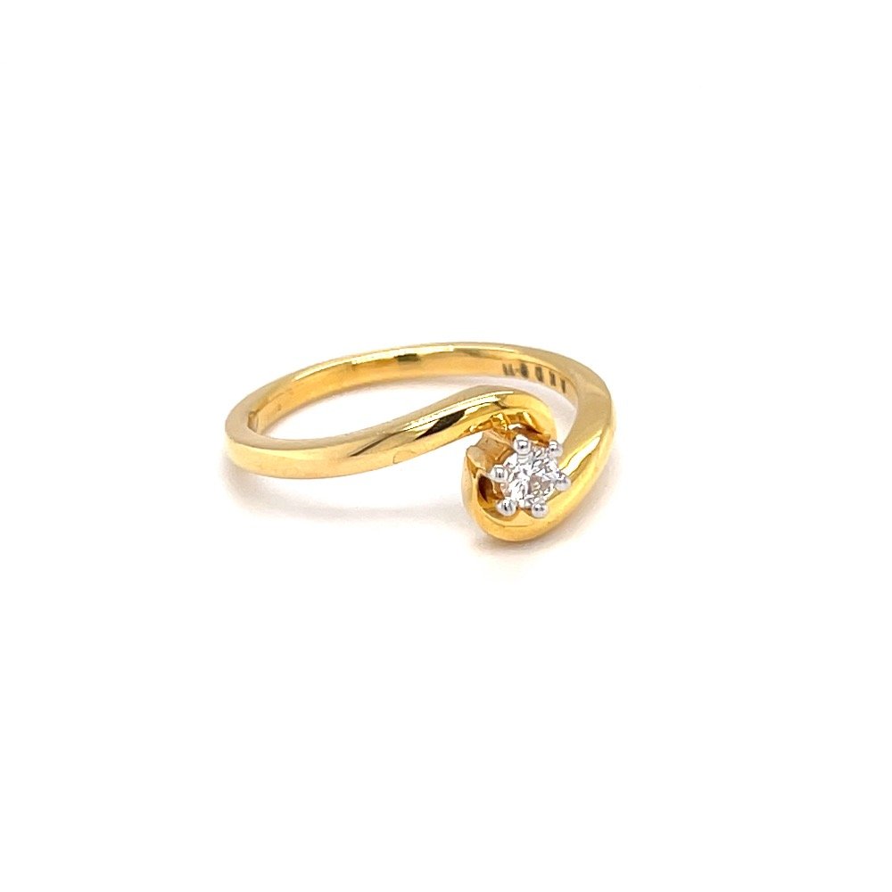 Single diamond engagement ring with cross band in yellow gold